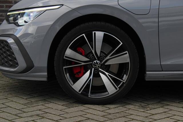 Volkswagen GOLF 1.4 eHybrid GTE | Pano | IQ Light | ACC