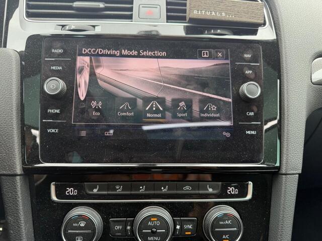 Volkswagen GOLF 1.5 TSI Join R-Line pakket Pano Carplay PDC