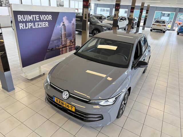 Volkswagen GOLF 1.5 TSI Goal 115PK *CAM*APP*LM16*ADAP*TREKHAAK*