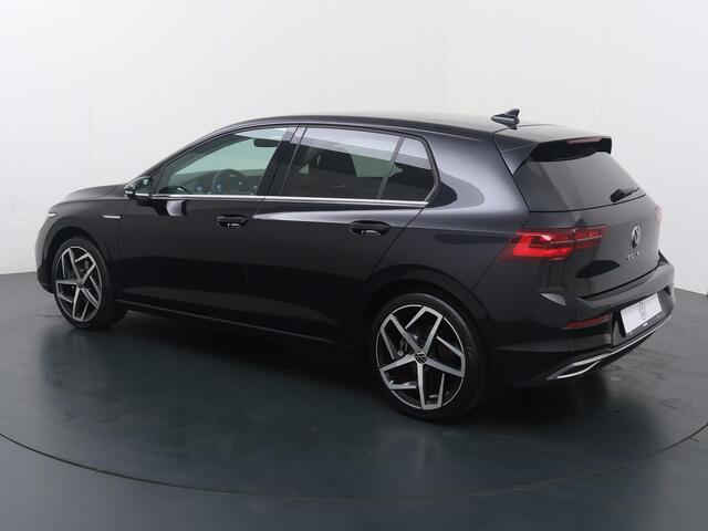 Volkswagen GOLF 1.5 eTSI Style | 150 PK | Automaat | Adaptive Cruise Control | Achteruitrijcamera | Matrix LED | Dodehoek detectie | Keyless Entry | Navigatiesysteem |