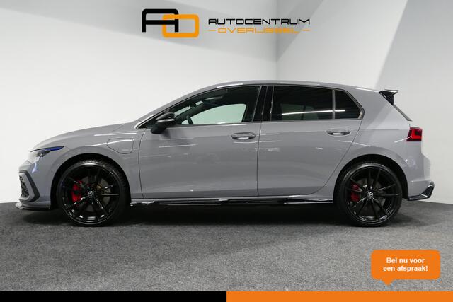 Volkswagen GOLF 1.4 GTE / GTI Look Diffuser / GTI look Spoiler / Maxton Design Bodykit / Matrix LED / Apple Carplay - Android Auto / Stoelverwarming / Ambienteverlichting / Moonstone Grey / 19'' LMV / Achteruitrijcamera / Sport-Chassis / Rode zadels / DCC / Mistverlichti