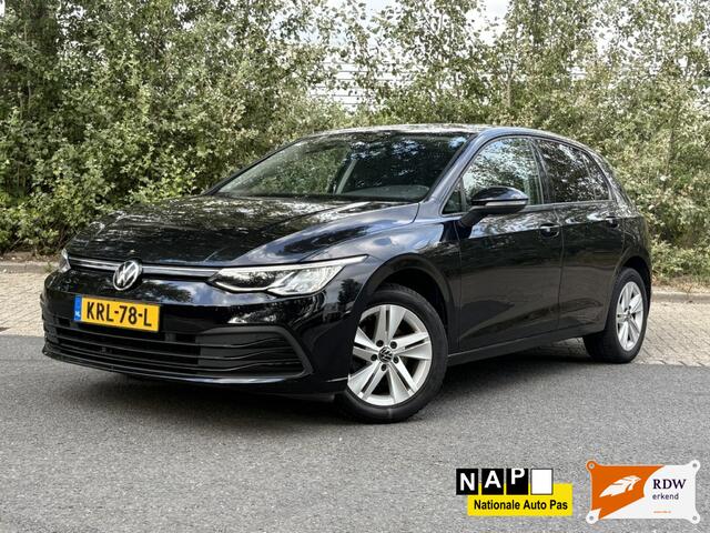 Volkswagen GOLF 1.0 TSI Life Bns / Jaar APK / Probleemloos