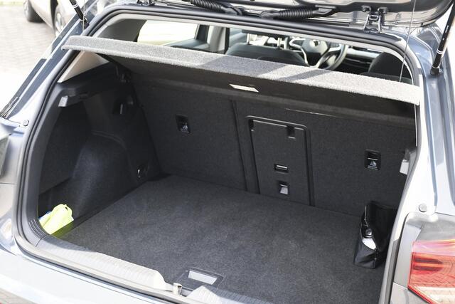 Volkswagen GOLF 1.0 TSI Life 1 EIGENAAR/ APPLE CARPLAY/ NAVIGATIE