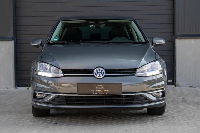 Volkswagen GOLF 1.0 TSI Highline SOUND ACC CARPLAY STOELVERWARMING