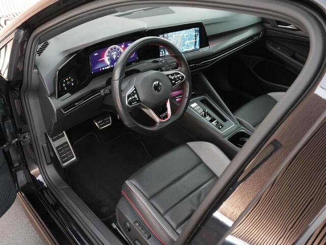 Volkswagen GOLF GTI Clubsport 2.0 300pk TSI |panoramadak|Nürburgring mode|Harman & Kardon|DCC|ACC|IQ Light|memory|stoelverwarming & verkoeling|head-up|Apple Carplay|parkeercamera|19" LMV|