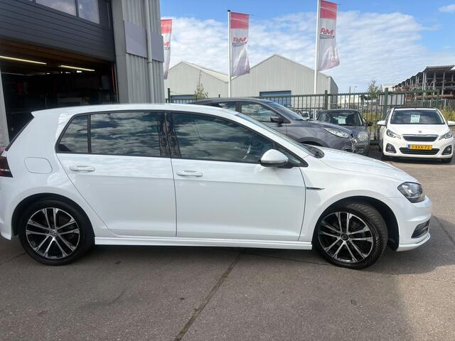 Volkswagen GOLF 1.4 TSI Connected Series DSG, clima, cruise, pdc, stoelverwarming