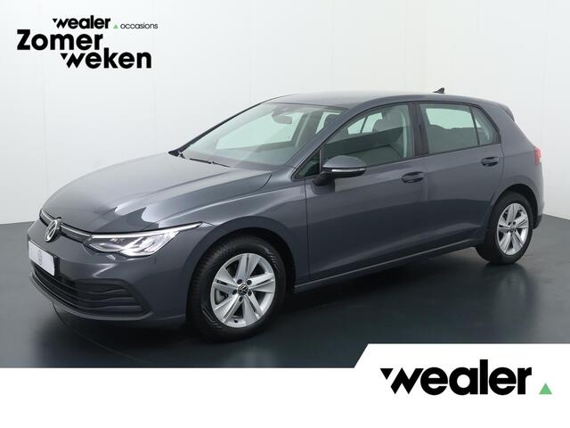 Volkswagen GOLF 1.0 eTSI Life | 110 PK | Automaat | Achteruitrijcamera | Adaptive cruise control | LED verlichting | Navigatiesysteem |