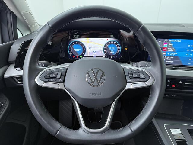 Volkswagen GOLF 1.0 eTSI Life | 110 PK | Automaat | Achteruitrijcamera | Adaptive cruise control | LED verlichting | Navigatiesysteem |