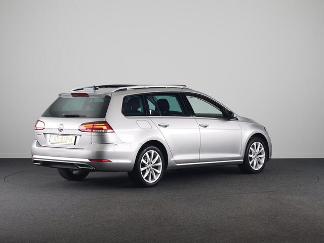 Volkswagen GOLF Variant 1.0 TSI Highline 115PK | Panoramadak | Digitaal dashboard | Navigatie | Stoelverwarming