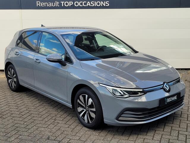 Volkswagen GOLF 1.5 eTSI Life Business | Navigatie | Winter Pack | Digital Cockpit | Dealer Onderhouden