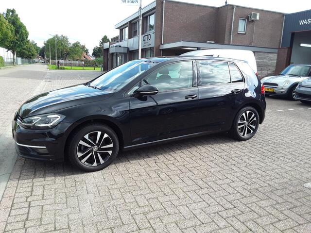 Volkswagen GOLF 1.5 TSI DSG / 1Q.DRIVE/ VIRTUAL / ACC