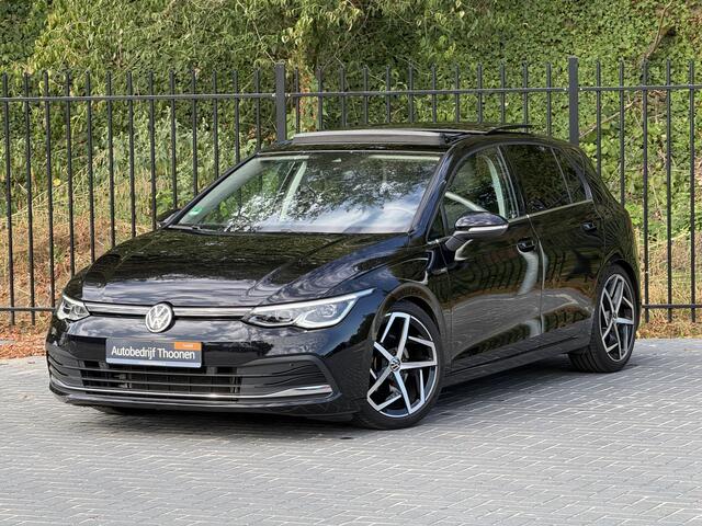 Volkswagen GOLF 1.5 eTSI Style 150 pk | pano | trekhaak | 18"