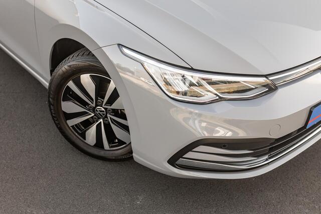 Volkswagen GOLF 1.5 eTSI R-Line Business+