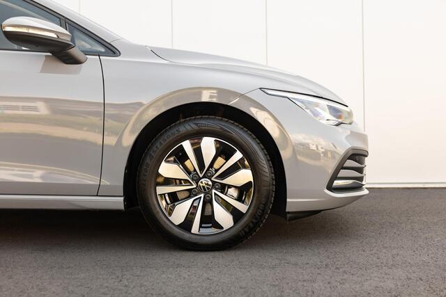Volkswagen GOLF 1.5 eTSI R-Line Business+