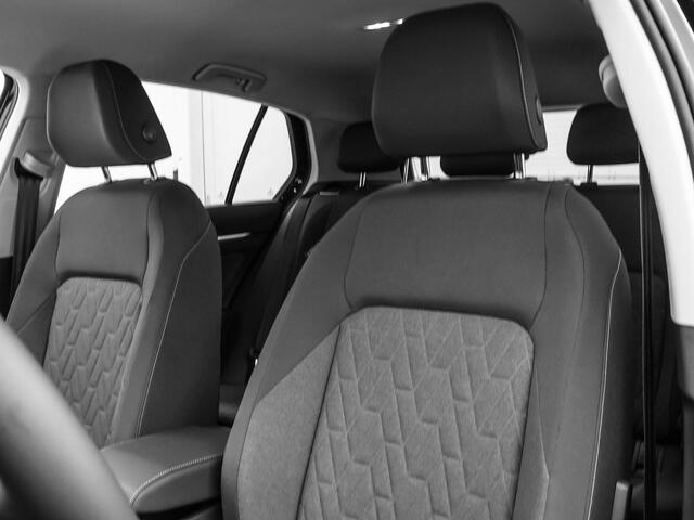 Volkswagen GOLF Life Edition 1.5 eHybrid 204 PK 6 versn. DSG · Trekhaak inklapbaar, met elektrische ontgrendeling · Prijs is inclusief inruilpremie · MEGA SALE