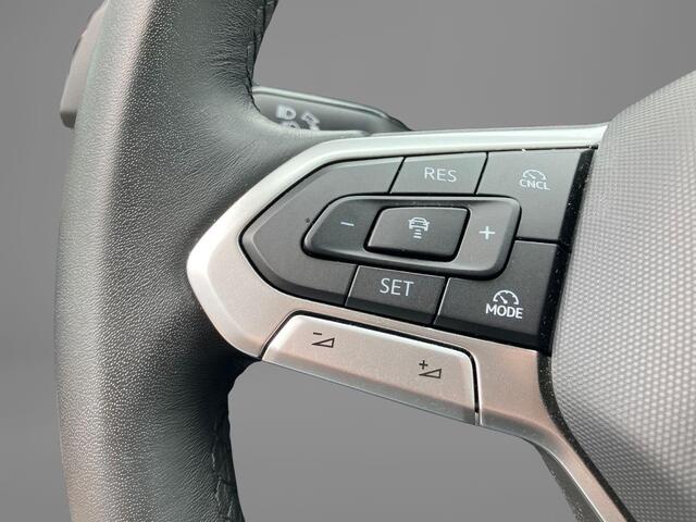 Volkswagen GOLF 1.5eTSI/150PK Life Edition · Apple/Android Car Play · Navigatie · Head-Up display · Stoel-& stuurverwarming · Garantie t/m 21-04-2030 of 100000km.
