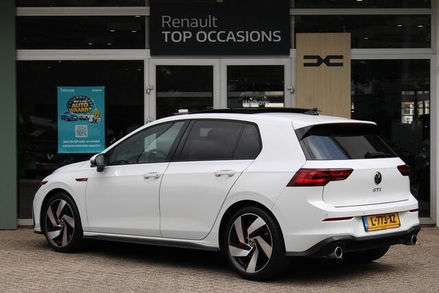 Volkswagen GOLF 2.0 TSI GTI 245PK | Panoramadak | Stoel- en stuurverwarming | Dodehoekdetectie | Adaptieve Cruise Control | Sfeerverlichting