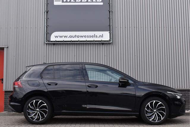 Volkswagen GOLF 1.0 TSI Life Business Massage+Memory, Head-up, Adaptive cruise, Camera, Stoel/stuurverwarming
