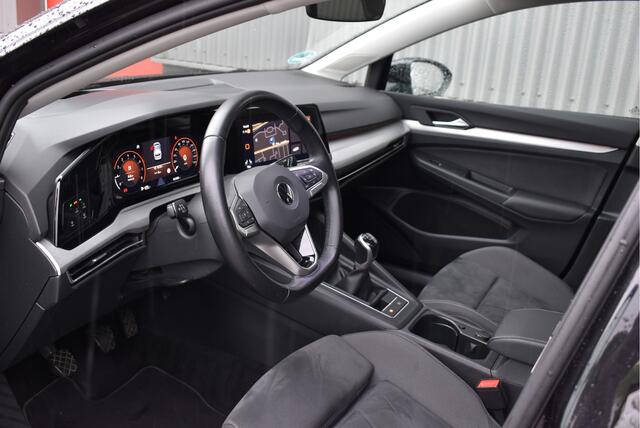 Volkswagen GOLF 1.0 TSI Life Business Massage+Memory, Head-up, Adaptive cruise, Camera, Stoel/stuurverwarming