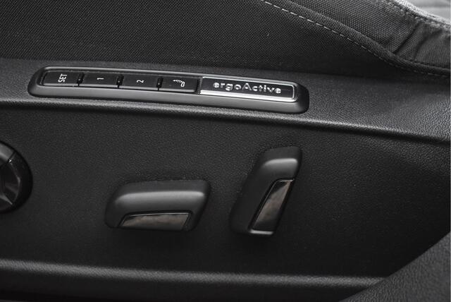 Volkswagen GOLF 1.0 TSI Life Business Massage+Memory, Head-up, Adaptive cruise, Camera, Stoel/stuurverwarming