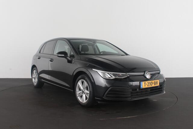 Volkswagen GOLF 1.5 eTSI Life > Camera/ACC/Stoelverwarming/Sfeerverlichting....