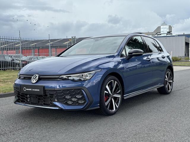 Volkswagen GOLF 1.5 eHybrid GTE | Panoramadak | Garantie tot 12-2030* | Stoelverkoeling | HUD | Trekhaak| Lederen bekleding | Apple Carplay/Android Auto | IQ Light |