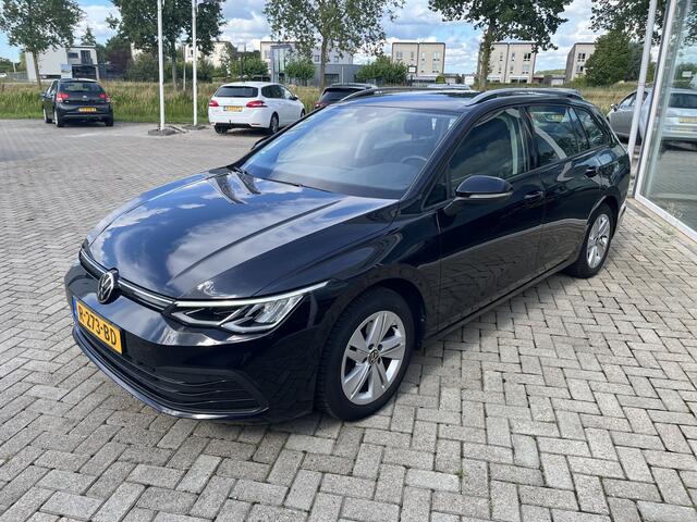 Volkswagen GOLF Variant 1.0 eTSI Life Carplay / Led / Acc / Lmv