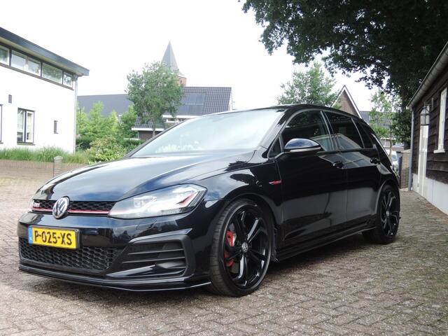 Volkswagen GOLF 2.0 TSI GTI TCR Akra Pano Dyna Camera Acc Lane Blis