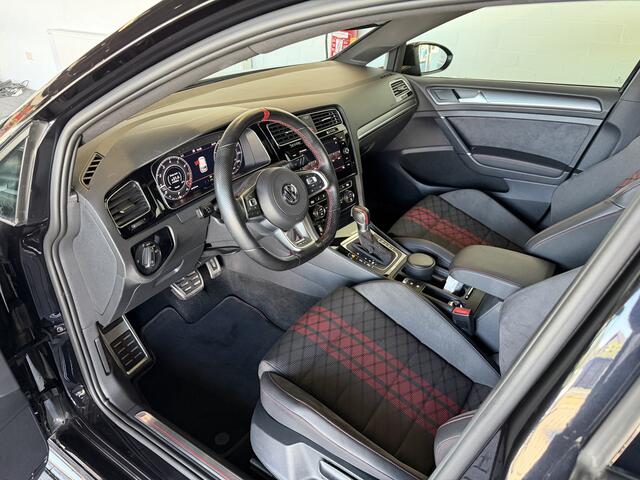 Volkswagen GOLF 2.0 TSI GTI TCR DCC/ACC/PANO/DYNAUDIO/CAMERA/DEALER ONDERHOUDEN!