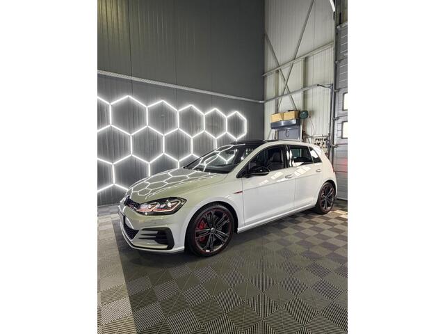 Volkswagen GOLF 2.0 GTI PERFORMANCE Pano/Virtual/LederNON-OPF