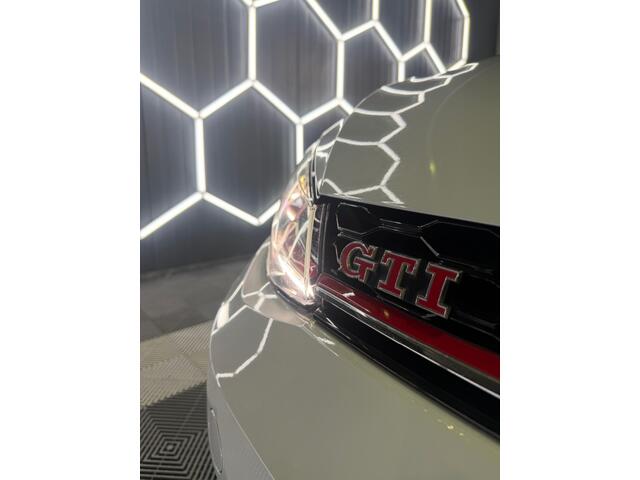 Volkswagen GOLF 2.0 GTI PERFORMANCE Pano/Virtual/LederNON-OPF
