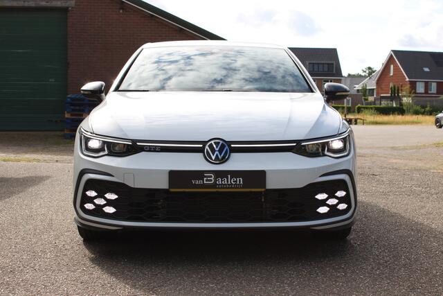 Volkswagen GOLF 1.4 eHybrid GTE SOh 91,8% VIRTUAL NAVI ECC 95000KM!!!