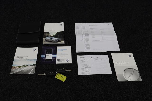 Volkswagen GOLF 1.0 TSI Comfortline Business 2019 NAP | Navigatie | Ergoactive | Stoelverwarming | Climate control | Cruise control |