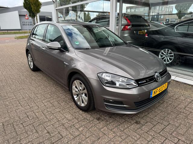 Volkswagen GOLF 1.0 TSI Comfortline | 3e eigenaar | Navigatie | Airco | Elektrische ramen | APK tot 24-01-2027 | NAP |