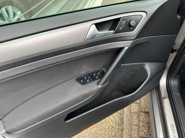 Volkswagen GOLF 1.0 TSI Comfortline | 3e eigenaar | Navigatie | Airco | Elektrische ramen | APK tot 24-01-2027 | NAP |