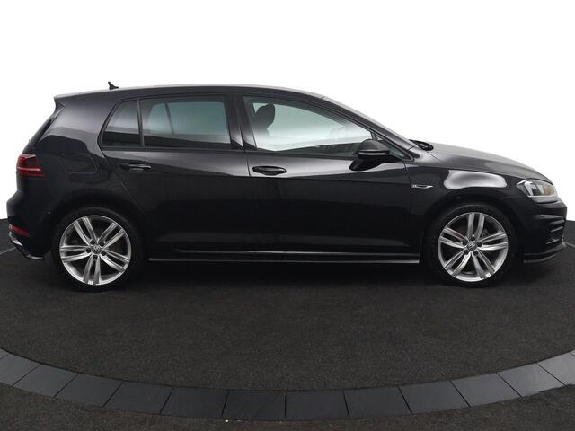 Volkswagen GOLF 1.5 TSI Highline Business R