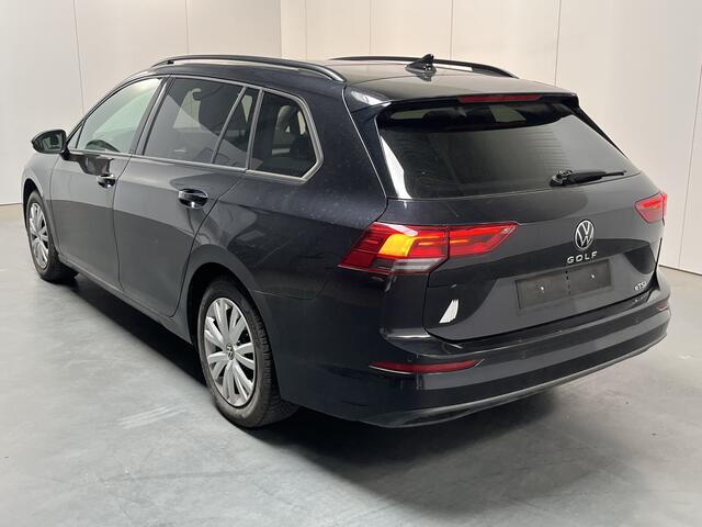 Volkswagen GOLF Variant 1.0 eTSI Life / AUTOMAAT/ PANO/ TREKHAAK/ ACC/ PARK.SENSOREN V+A/ APP-CONNECT/ STUUR+STOELVERWARM./ DODEHOEK/ KEYLESS/ DIGITAL DASH/ NAVI/ DAB/ CLIMA