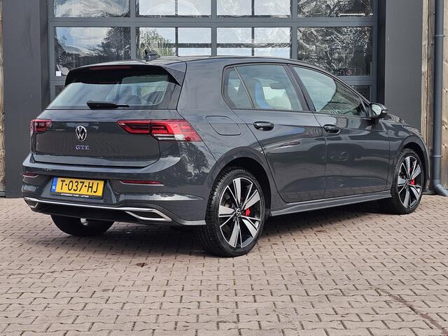 Volkswagen GOLF 1.4 eHybrid GTE | LED | ACC | Sporstoelen | V/irtual | Navi | App-connect | All-seasons |