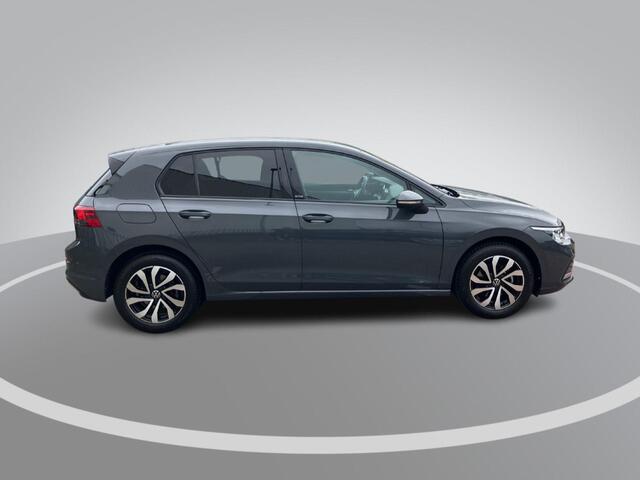 Volkswagen GOLF 1.5TSI/150PK Active · Navigatie · Camera + Parkeersensoren · Apple Carplay/Android Auto · Garantie t/m 08-12-2027 of 100.000km