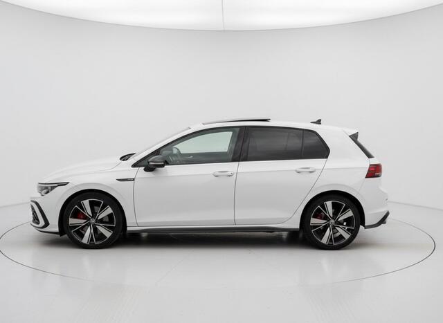 Volkswagen GOLF 2.0 TDI GTD. PANO, CARPLAY, ACC.