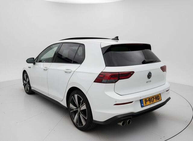 Volkswagen GOLF 2.0 TDI GTD. PANO, CARPLAY, ACC.