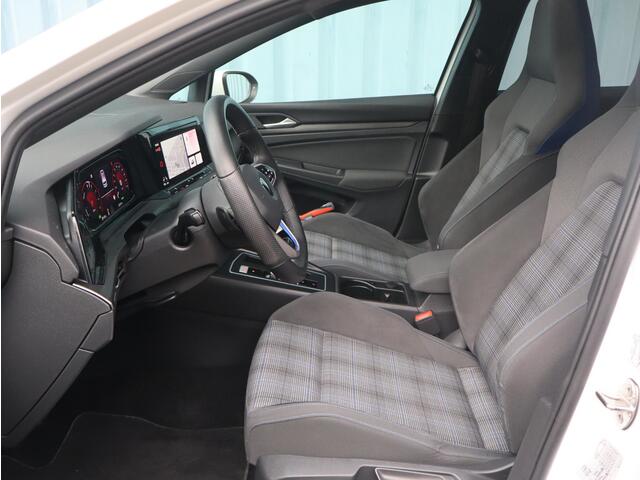 Volkswagen GOLF GTE 1.4 eHybrid 245pk DSG | NAVI | SCHUIF/KANTELDAK | TREKHAAK | CLIMA | CAMERA |