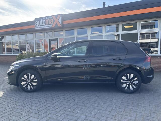 Volkswagen GOLF 1.5 eTSI Oranje Edition Carplay - Stuur en Stoelverwarming - Full Options -
