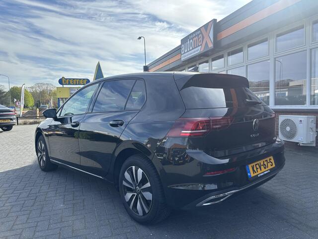 Volkswagen GOLF 1.5 eTSI Oranje Edition Carplay - Stuur en Stoelverwarming - Full Options -