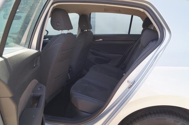 Volkswagen GOLF 1.4 eHybrid PHEV Style Business -NAVI-ECC-LED-CAM-