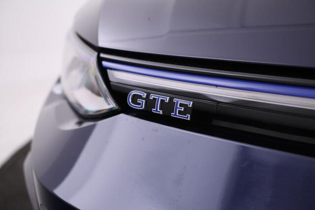 Volkswagen GOLF 1.4 eHybrid GTE Panorama, Apple carplay, Navigatie