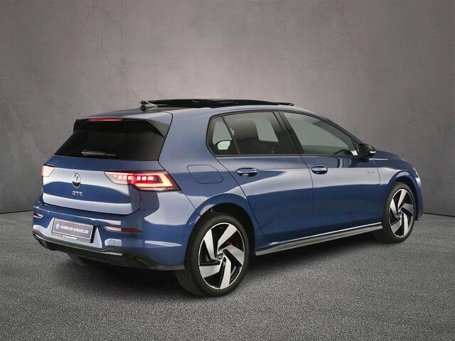 Volkswagen GOLF GTE 1.5 TSI eHybrid 272pk DSG Automaat Trekhaak, Panoramadak, Lederen bekleding, Black Style, LED matrix koplampen, Adaptive cruise control