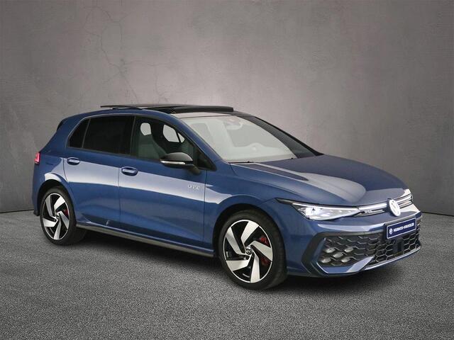 Volkswagen GOLF GTE 1.5 TSI eHybrid 272pk DSG Automaat Trekhaak, Panoramadak, Lederen bekleding, Black Style, LED matrix koplampen, Adaptive cruise control