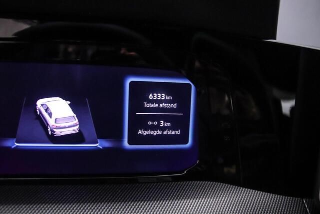 Volkswagen GOLF GTE 1.5 TSI eHybrid 272pk DSG Automaat Trekhaak, Panoramadak, Lederen bekleding, Black Style, LED matrix koplampen, Adaptive cruise control