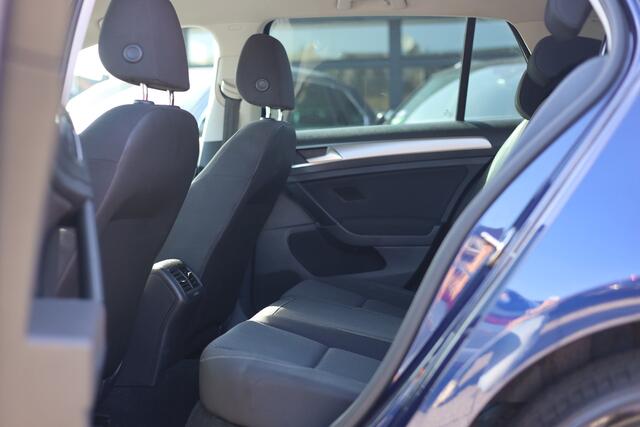Volkswagen GOLF 1.0 TSI COMFORTLINE | NAVI | CARPLAY | CAMERA